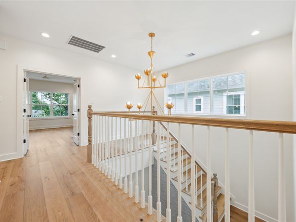 1335 Gardenia Drive, Houston TX 77018