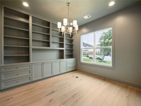 1335 Gardenia Drive, Houston TX 77018