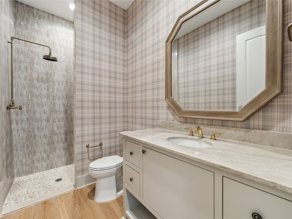 1335 Gardenia Drive, Houston TX 77018