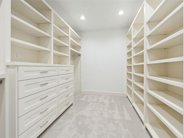 1335 Gardenia Drive, Houston TX 77018