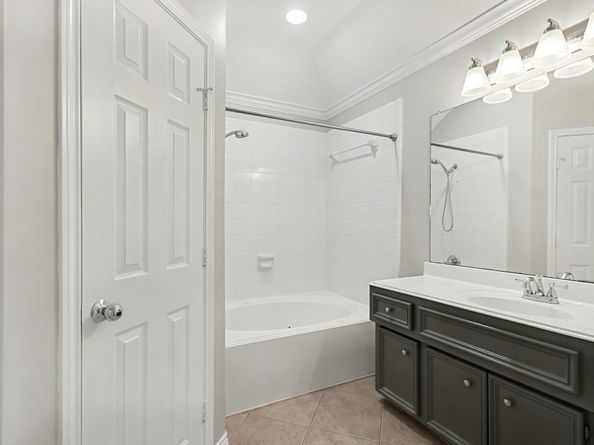 1014 Rochow Street, Houston TX 77019