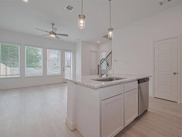 8911 Grovner Place, Houston TX 77055