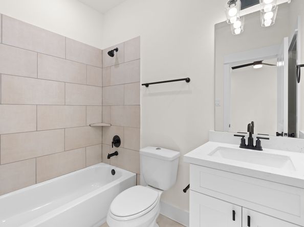 803 Martin Street B, Houston TX 77018