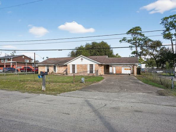 16119 Pine Street, Channelview TX 77530