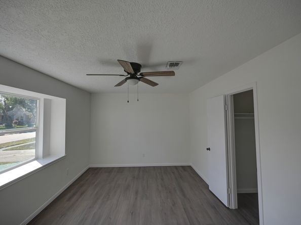 10410 Cook Road, Houston TX 77099