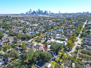 403 E 8th Street, Houston TX 77007