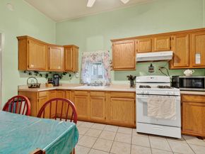 403 E 8th Street, Houston TX 77007