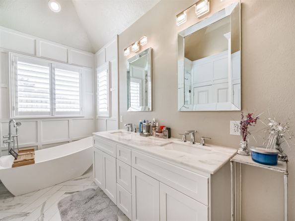 263 Wood Loop Street, Houston TX 77015