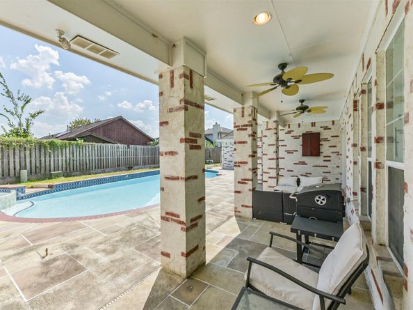 263 Wood Loop Street, Houston TX 77015