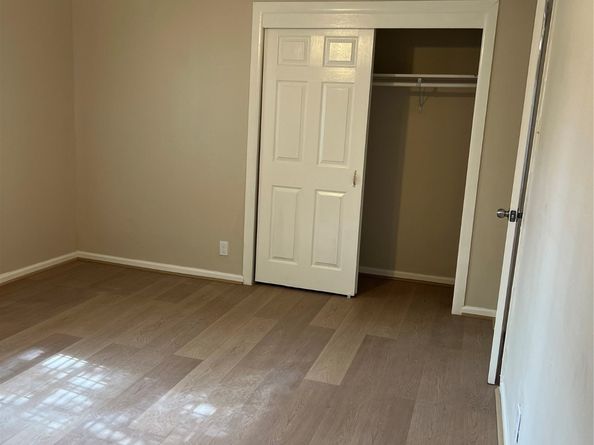 5125 Ricky Street, Houston TX 77033