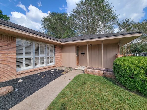 5442 Kinglet Street, Houston TX 77096