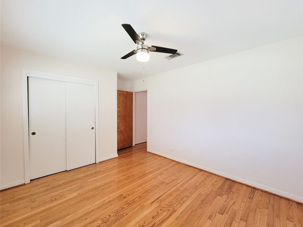 5442 Kinglet Street, Houston TX 77096