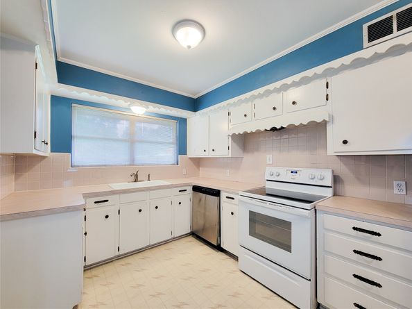 5442 Kinglet Street, Houston TX 77096