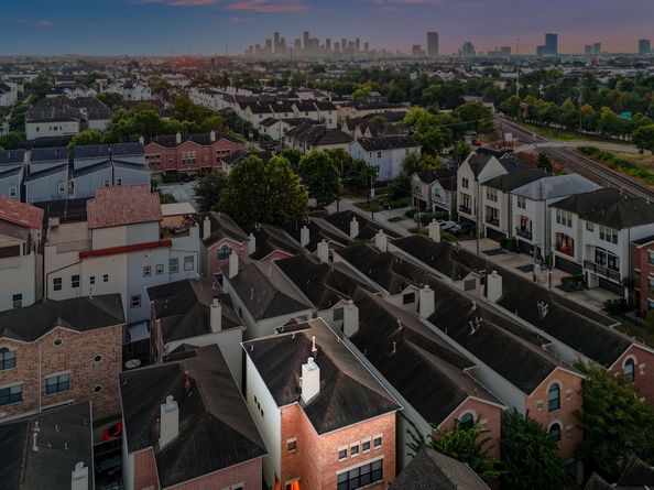 5817 Darling Street D, Houston TX 77007