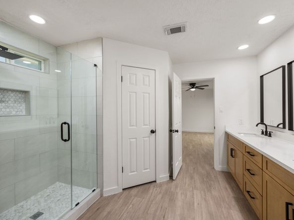 3506 Glenwood Springs Drive, Houston TX 77345