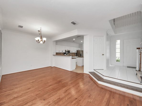 138 N Magnolia Pond Place, The Woodlands TX 77381