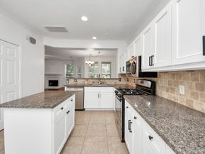 138 N Magnolia Pond Place, The Woodlands TX 77381