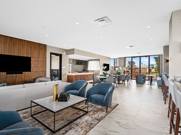 1111 Hermann Dr Drive 11E, Houston TX 77004