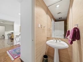 1111 Hermann Dr Drive 11E, Houston TX 77004