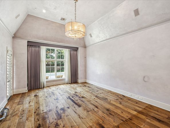 601 Lindenwood Drive, Houston TX 77024