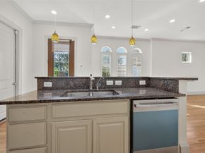 931 W 23rd Street K, Houston TX 77008