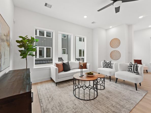 253 De Boll Avenue, Houston TX 77022