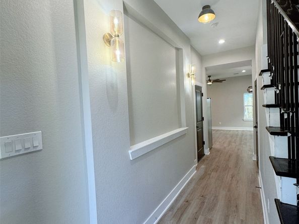2105 Esther Drive A/B, Houston TX 77088