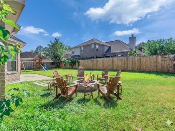 4810 N Pine Brook Way, Pasadena TX 77059