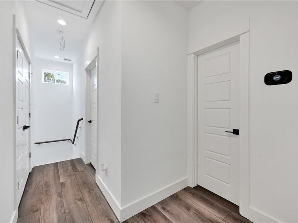 2056 Johanna Drive F, Houston TX 77055