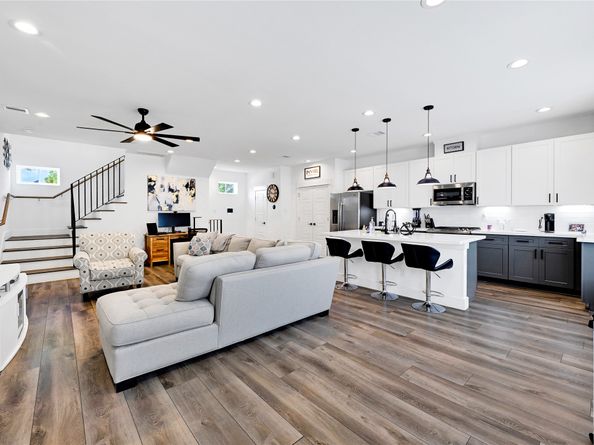 2056 Johanna Drive F, Houston TX 77055