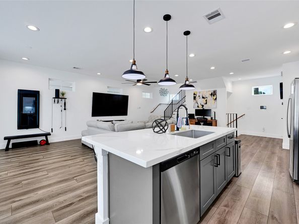 2056 Johanna Drive F, Houston TX 77055