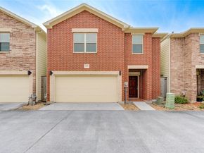 3721 Main Poplar Drive, Houston TX 77025