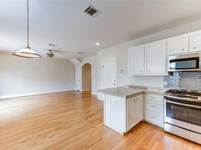 3721 Main Poplar Drive, Houston TX 77025