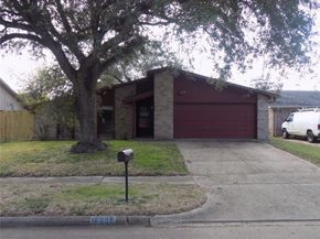 16807 Clan Macintosh Drive, Houston TX 77084