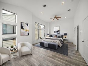 906 Reinerman Street, Houston TX 77007