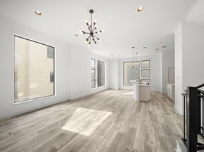 906 Reinerman Street, Houston TX 77007