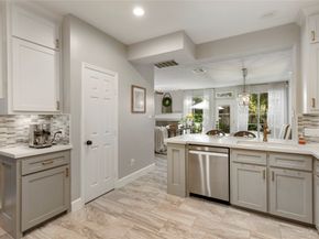 74 Valley Oaks Circle, The Woodlands TX 77382