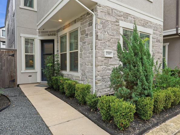 2707 Church Wood Drive, Houston TX 77082