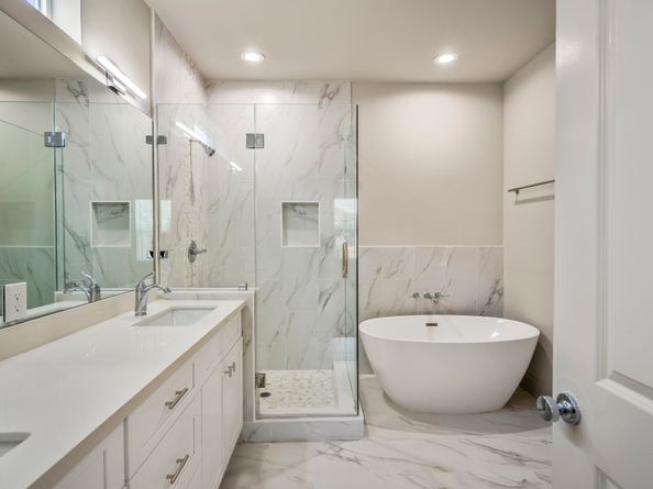 5229 Hillman Street A, Houston TX 77023