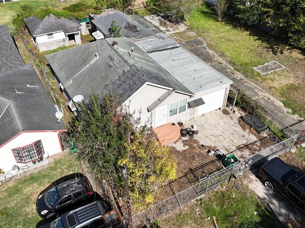 205 Caplin Street, Houston TX 77022