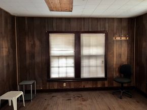 305 Eastwood Street, Houston TX 77011