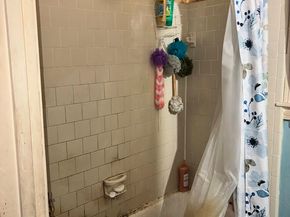 305 Eastwood Street, Houston TX 77011