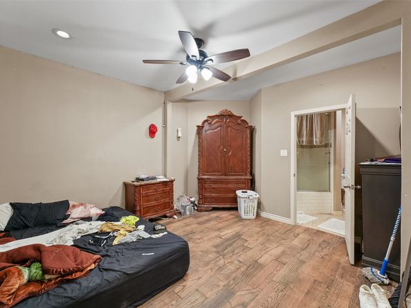 14906 Ashtex Drive, Houston TX 77396