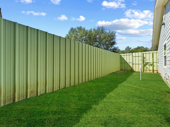 14906 Ashtex Drive, Houston TX 77396