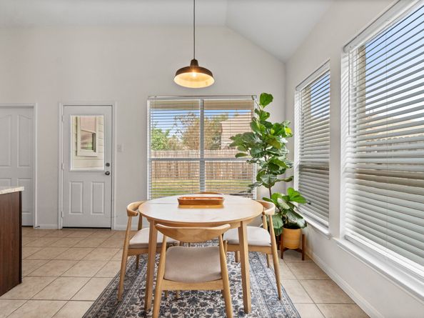 12102 Green Willow Falls Drive, Tomball TX 77375