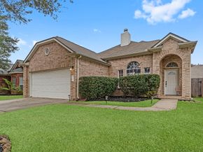 12102 Green Willow Falls Drive, Tomball TX 77375