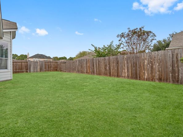 12102 Green Willow Falls Drive, Tomball TX 77375