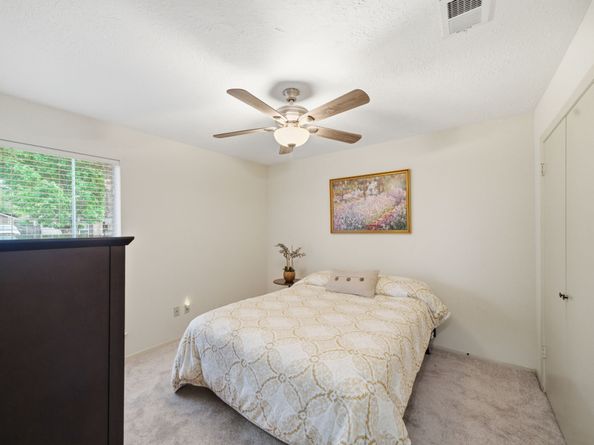 16918 Barkentine Lane, Friendswood TX 77546