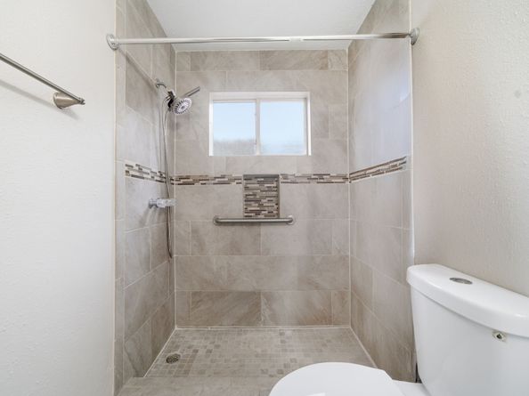 16918 Barkentine Lane, Friendswood TX 77546