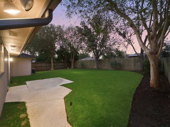 16918 Barkentine Lane, Friendswood TX 77546